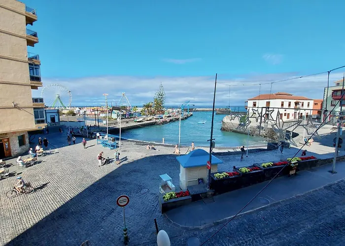 Marina El Muelle Puerto de la Cruz (Tenerife)